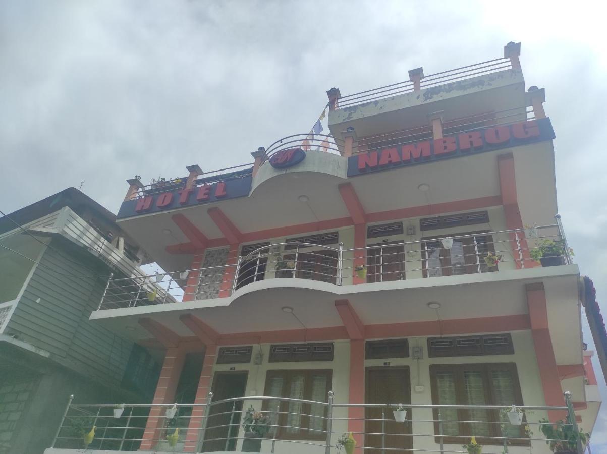 Hotel Nambrog Bomdila Екстериор снимка